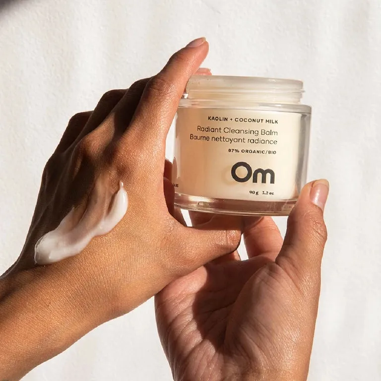 OM - Kaolin   Coconut Milk Radiant Cleansing Balm